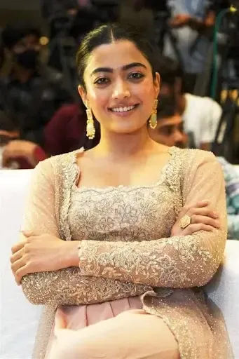 SOUTH INDAIN ACTRESS RASHMIKA MANDANNA AT MOVIE PRESS MEET 10